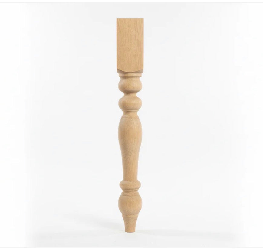 The Mareatta Dining Table